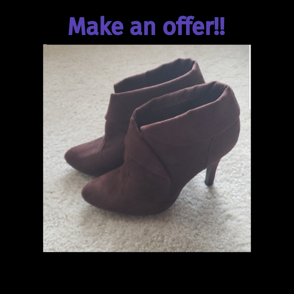 👢Qupid, Chocolate suede booties, Size 8.5, NWT!!